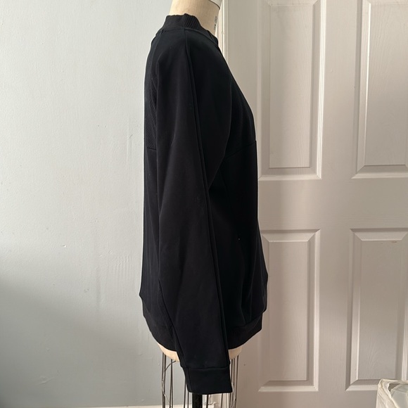 Virus Black Pullover - Picture 2 of 8